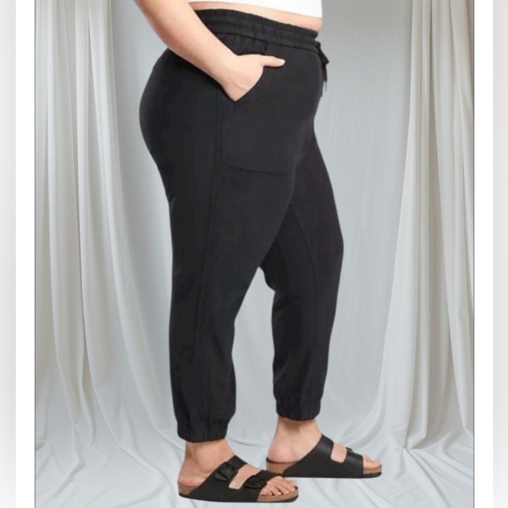 Size 26 3X‎ ATHLETA Farallon Jogger Pants Black NEW